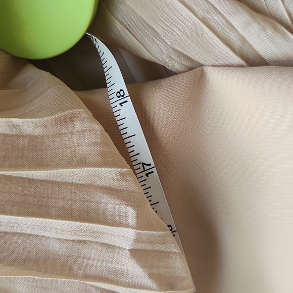 NWT!‎ Elegant Tan Evening Women's Gown - Picture 5 of 5